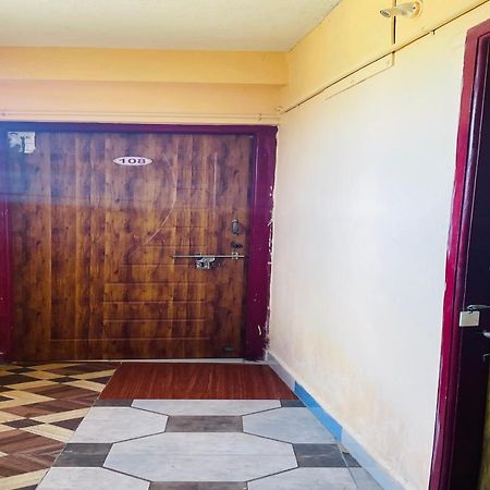 Skyry Hotel Iyyapanthangal チェンナイ エクステリア 写真