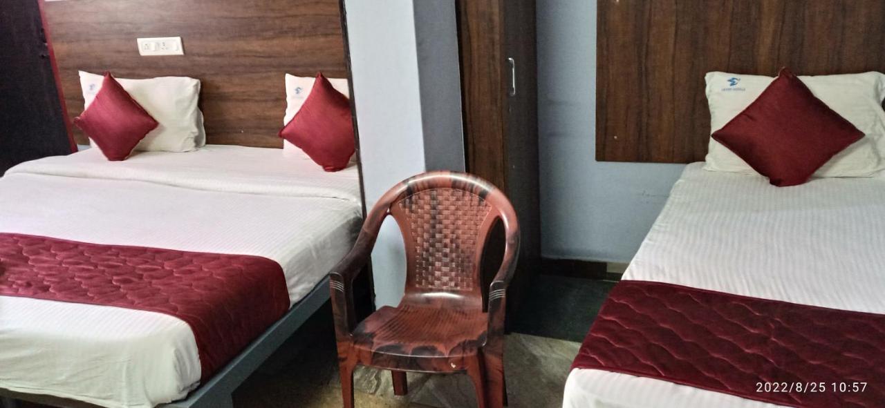 Skyry Hotel Iyyapanthangal チェンナイ エクステリア 写真