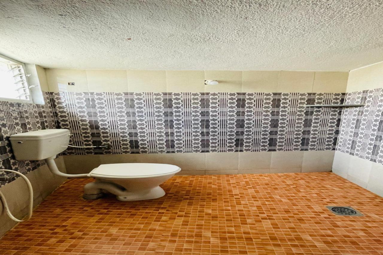 Skyry Hotel Iyyapanthangal チェンナイ エクステリア 写真