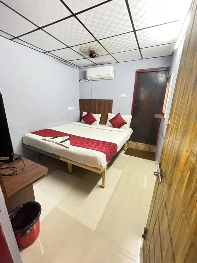 Skyry Hotel Iyyapanthangal チェンナイ エクステリア 写真