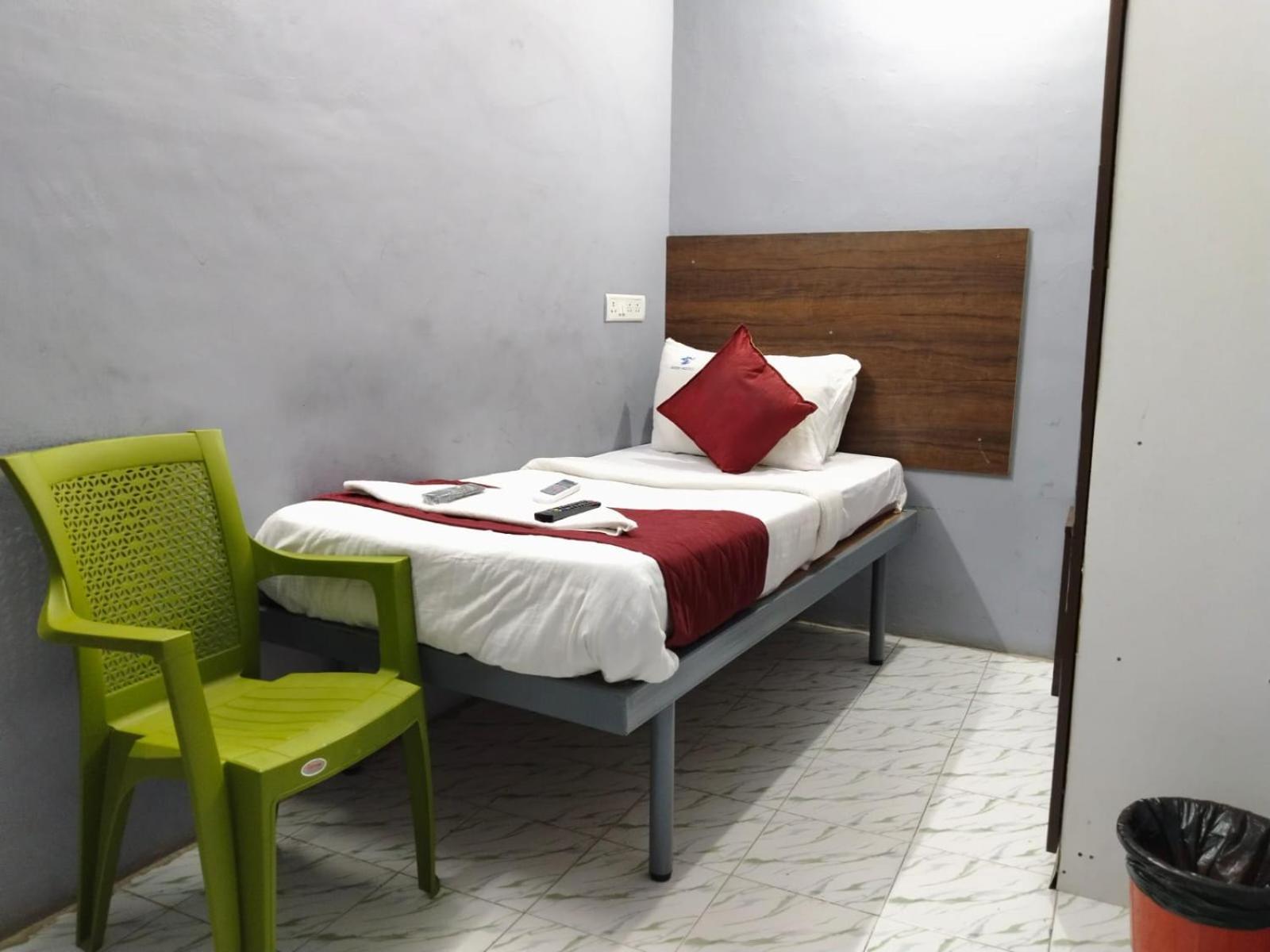 Skyry Hotel Iyyapanthangal チェンナイ エクステリア 写真