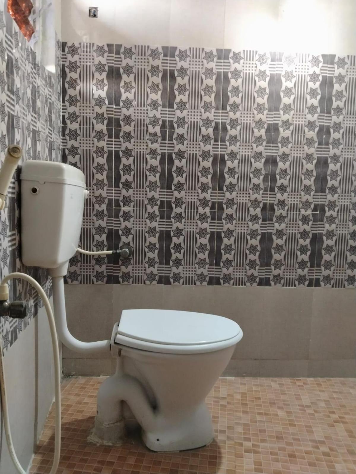 Skyry Hotel Iyyapanthangal チェンナイ エクステリア 写真